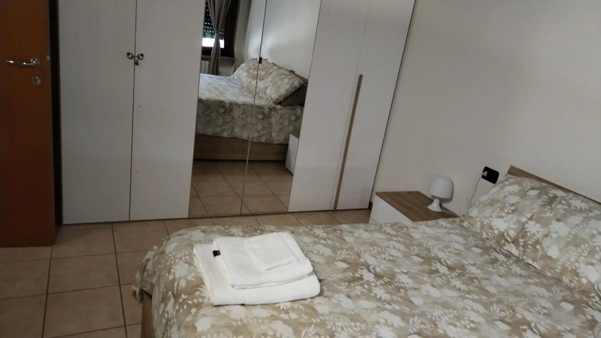 Apartment Artemisia - Cantu Centro 0*,